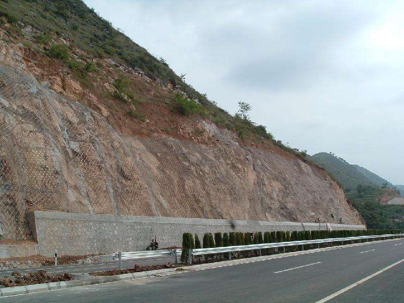 落石防護網防護系統的作用是什么