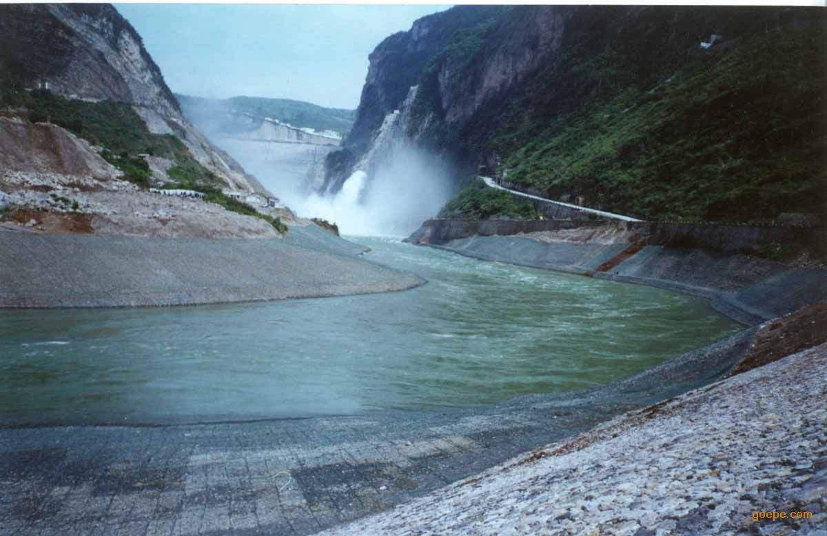 雷諾護墊自然生態生物防護技術的優勢